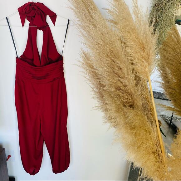 BEBE Cropped Plunge VNeck Red Halter Tank Top Pleated Waist Ankle Jumpsuit XS - Picture 5 of 9